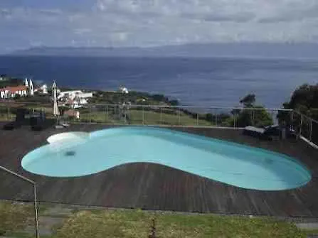 A Casa Do Ouvidor 2* São Roque do Pico